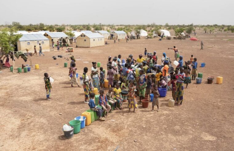 Burkina Faso: plus de cent victimes civiles dans une attaque jihadiste