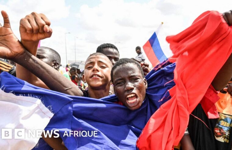 Relations entre les États-Unis et les juntes du Sahel : une nouvelle approche face à la Russie