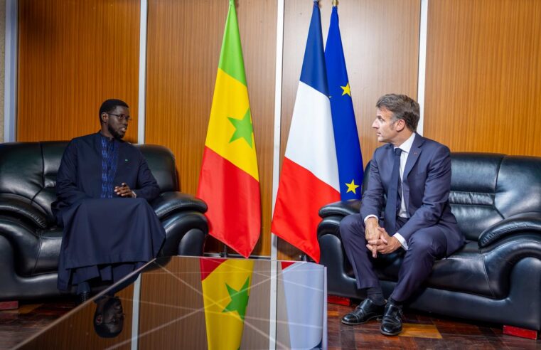 Diomaye faye et emmanuel macron discutent de la coopération Sénégal-France à Nairobi