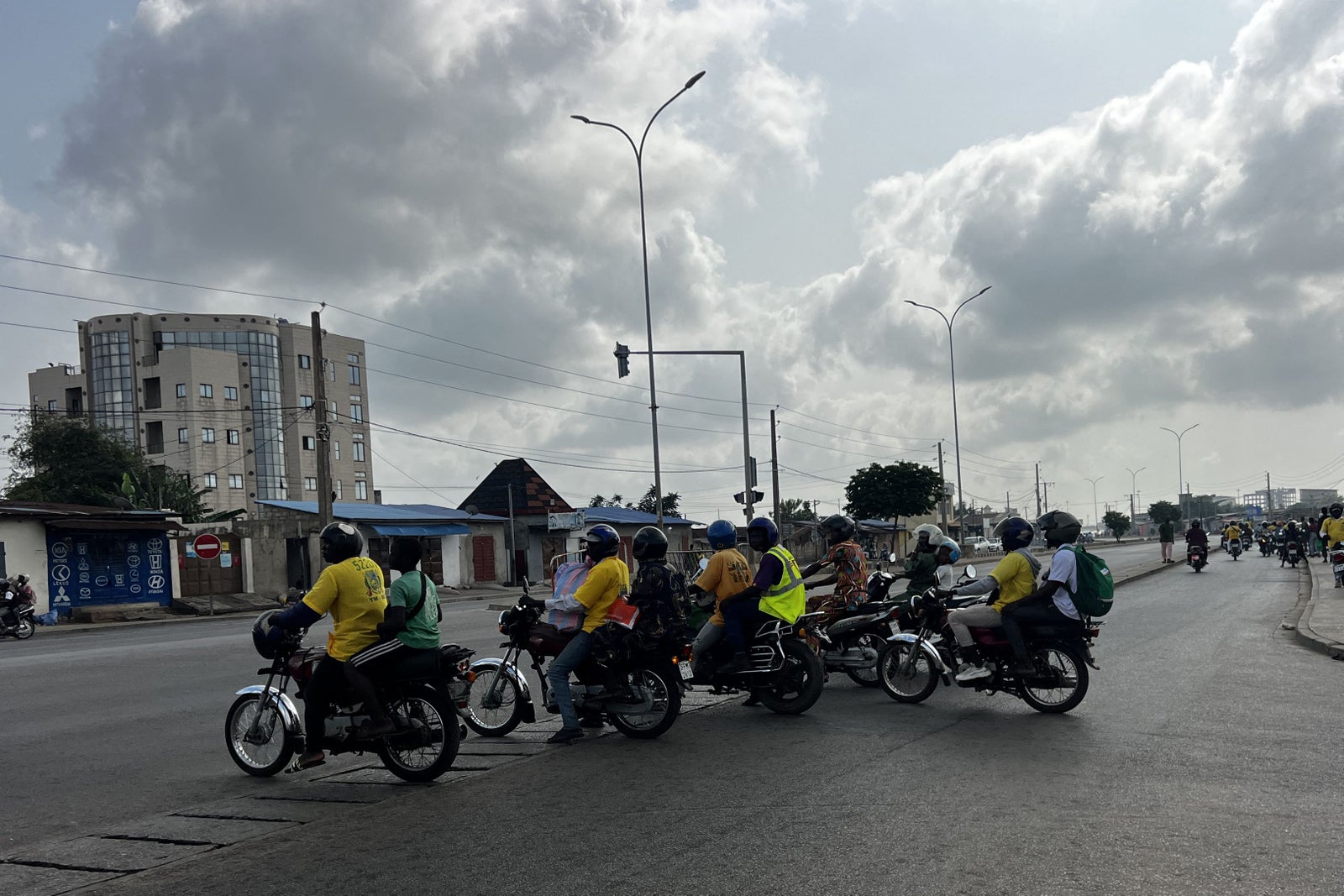 Le Bénin déjoue une tentative de coup d&rsquo;État : la CEDEAO intervient pour la stabilité régionale
