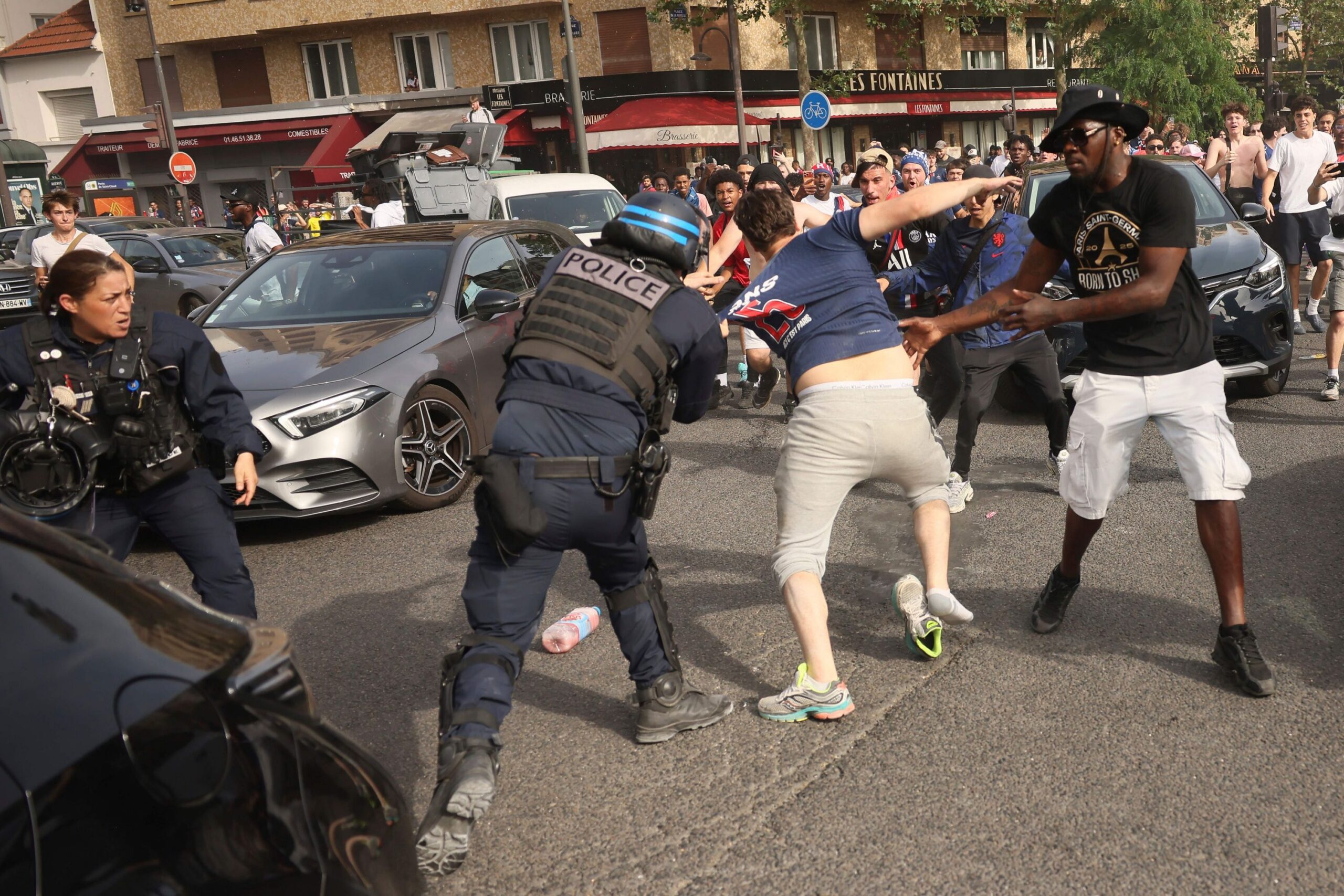 Finale de la Ligue des champions : tension palpable près de Saint-Cloud