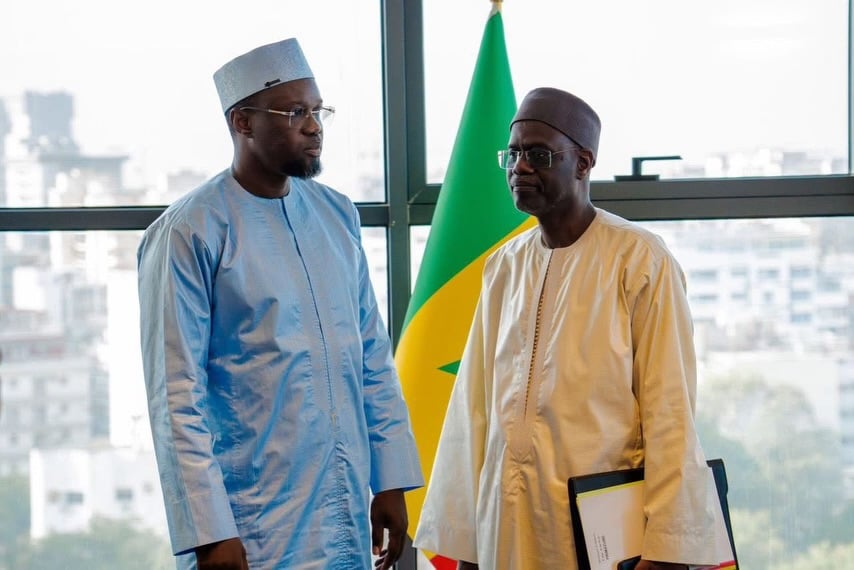 Passation des pouvoirs à la Primature : Al Aminou Lo succède à Ousmane Sonko