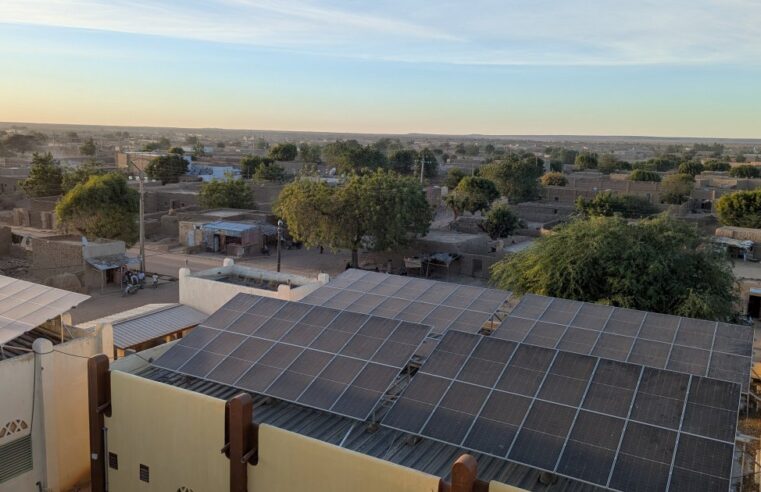 L&rsquo;énergie solaire révolutionne l&rsquo;accès aux soins à Niafounké, au Mali
