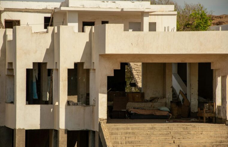 Sénégal : comment l&rsquo;État compte rentabiliser 25 infrastructures abandonnées