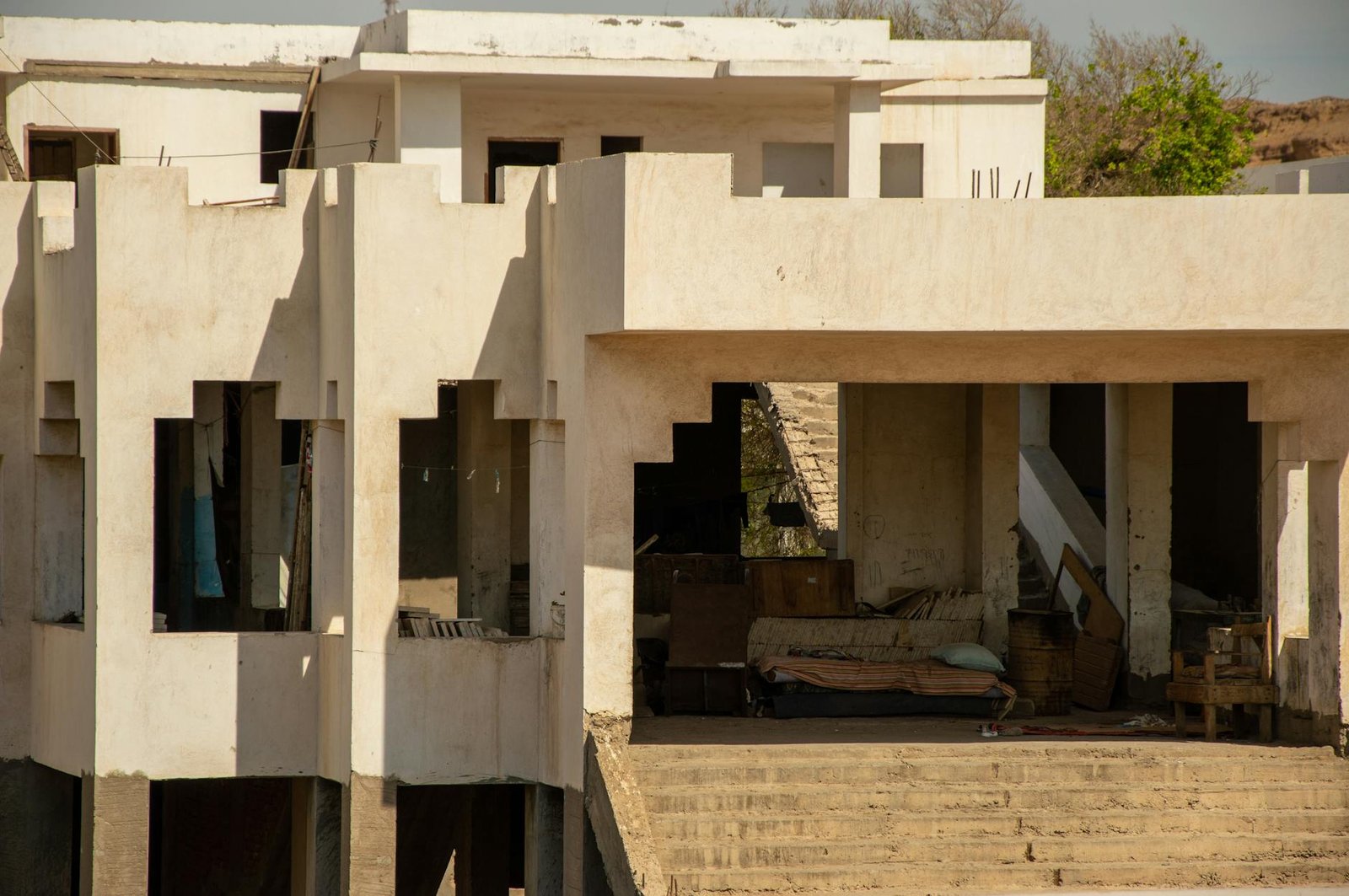 Sénégal : comment l&rsquo;État compte rentabiliser 25 infrastructures abandonnées