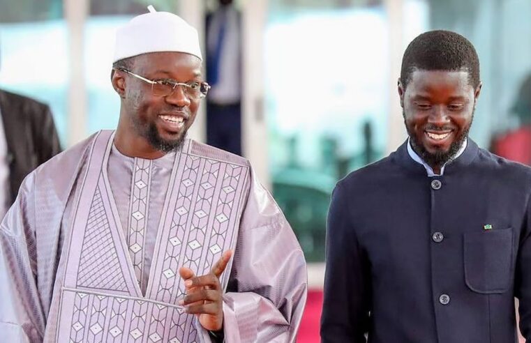 Sénégal : le président bassirou diomaye faye destitue son premier ministre ousmane sonko