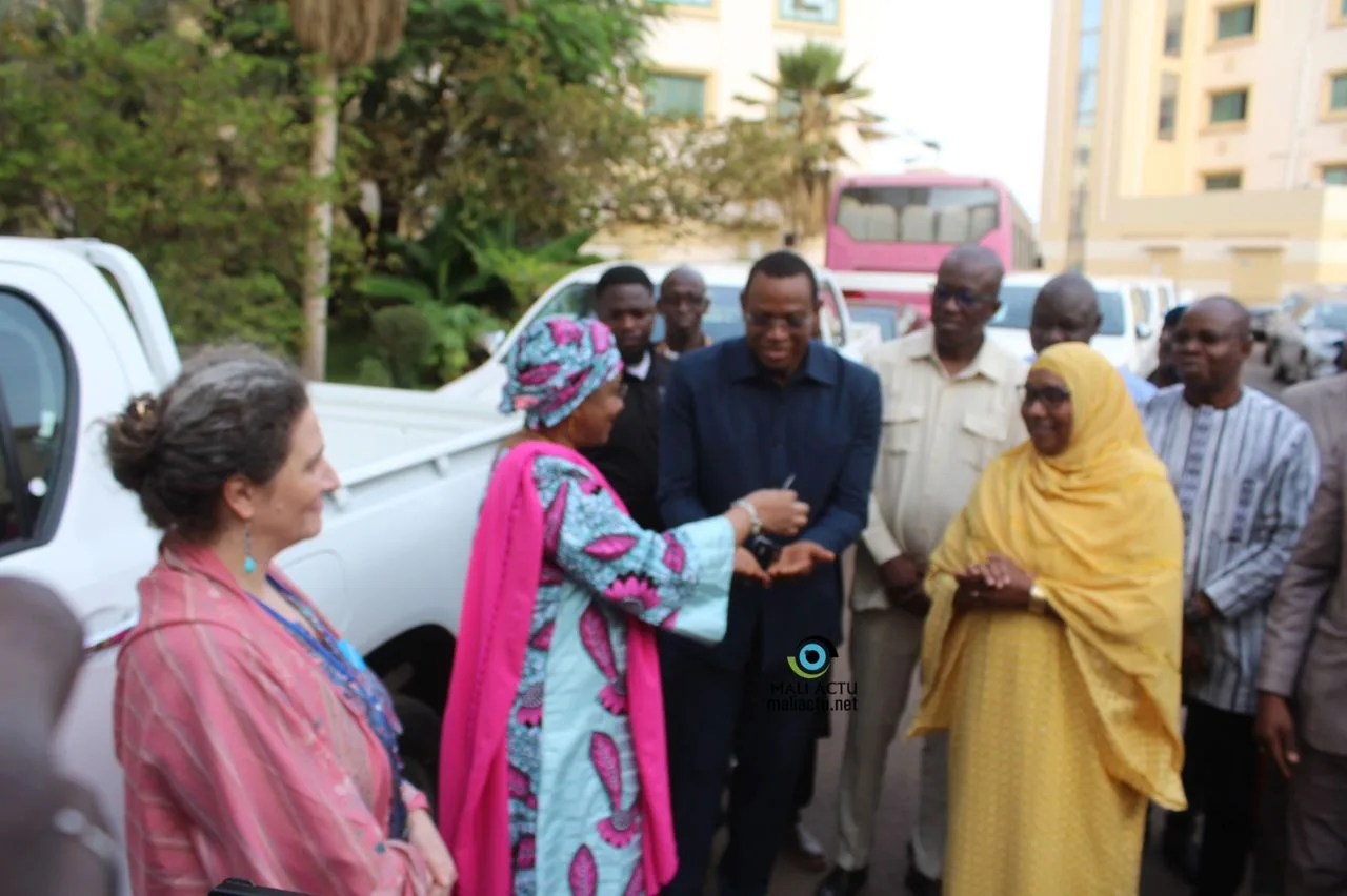 Des véhicules 4×4 pour dynamiser la santé et la vaccination au Mali
