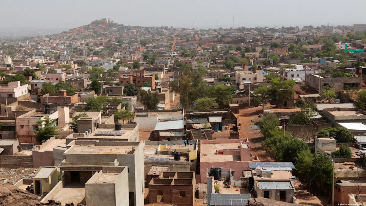 Blocus routier à Bamako : voyageurs bloqués par les djihadistes