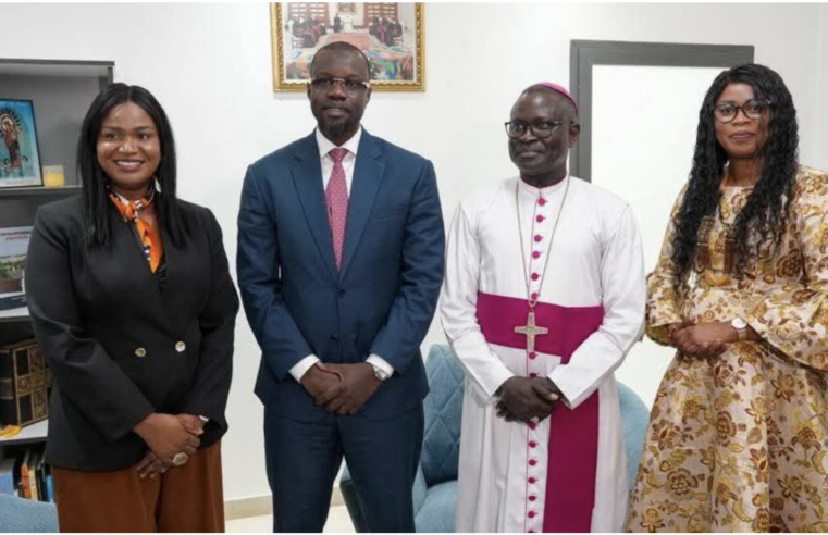 Ousmane Sonko reçu par l&rsquo;archevêque de Dakar avant Popenguine 2026