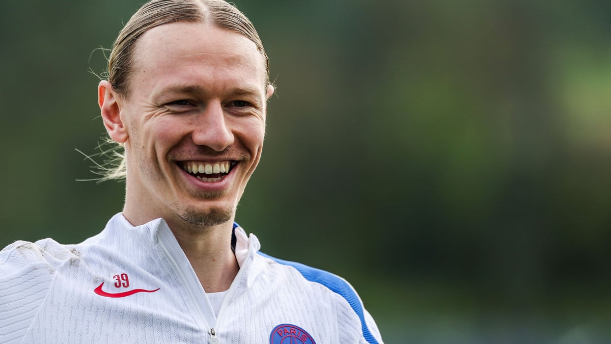 Psg et mercato : vers un remplacement coûteux pour safonov ?