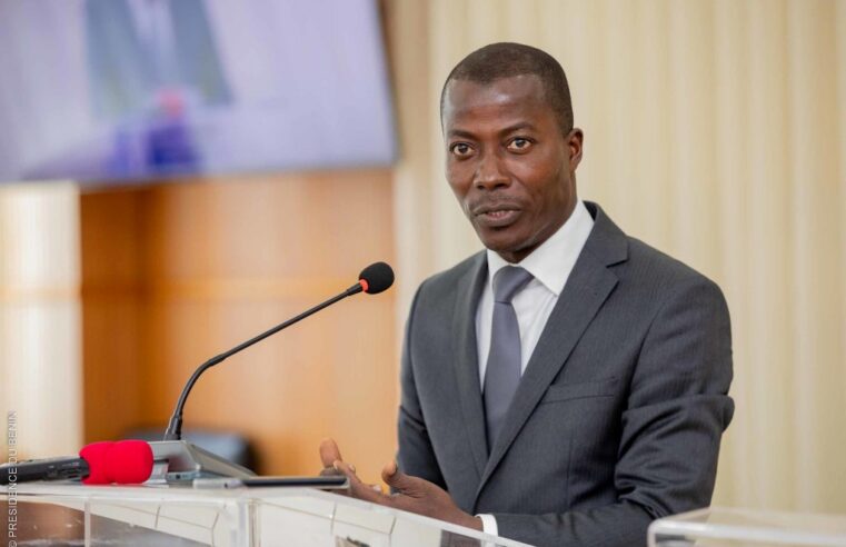 Au Bénin, un appel solennel pour l&rsquo;honneur de la nation à l&rsquo;aube d&rsquo;une transition