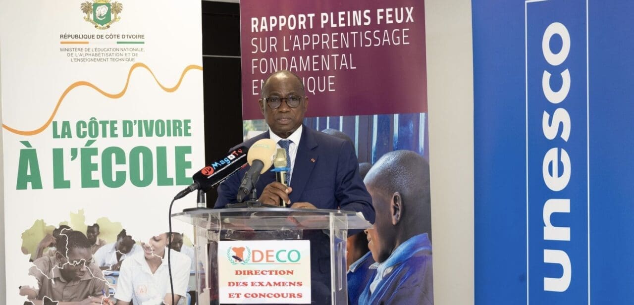 Côte d’Ivoire : comment le projet « Pleins Feux » révolutionne l’éducation ivoirienne