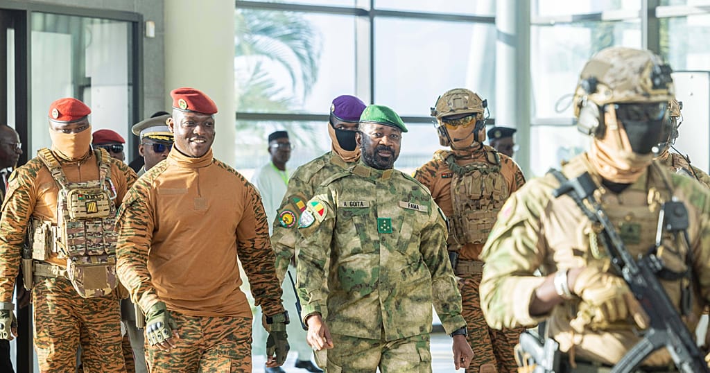 L&rsquo;Alliance des États du Sahel intensifie sa riposte aérienne au Mali