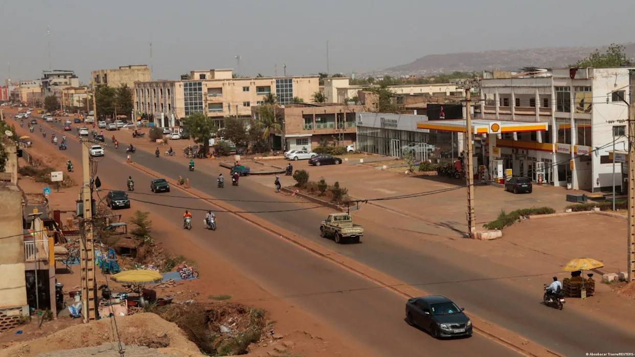 Blocus de Bamako : des camions bloqués à l'entrée de la capitale malienne
