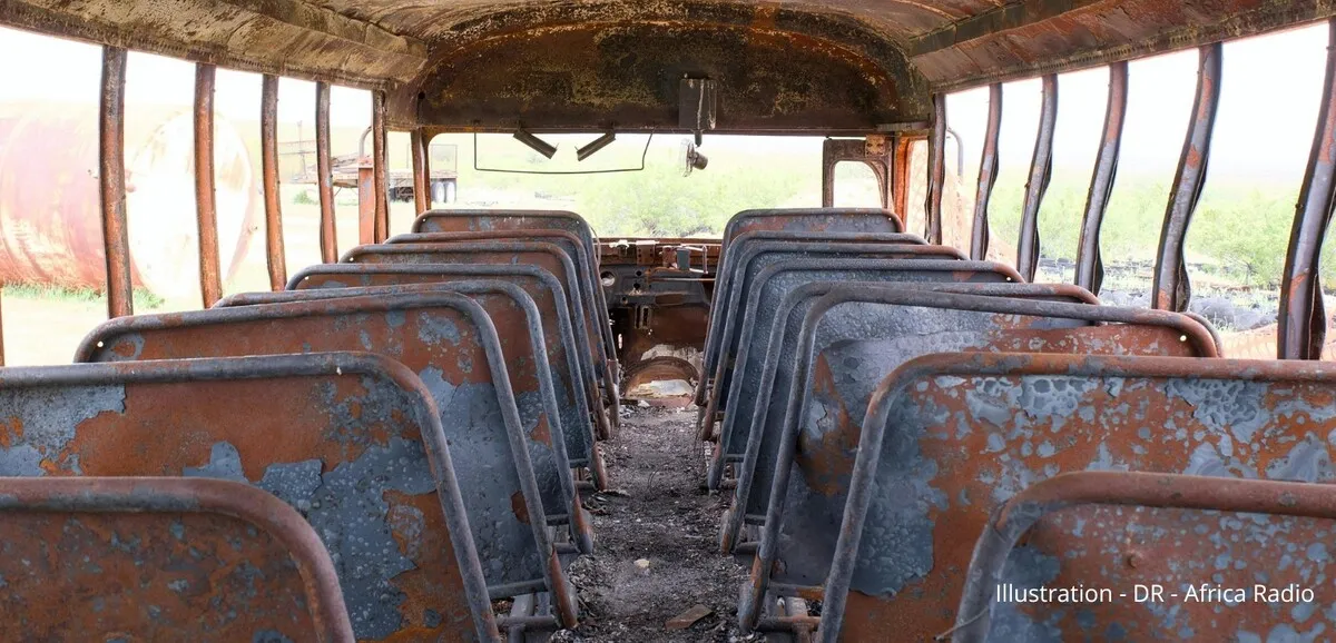 bus incendiés près de Bamako, blocus jihadiste