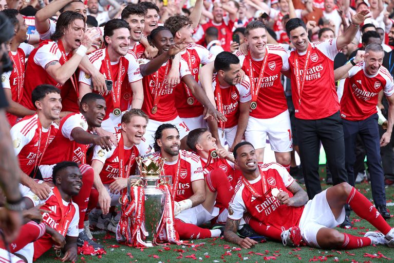 Arsenal a remporté la Premier League après 22 ans d'attente.