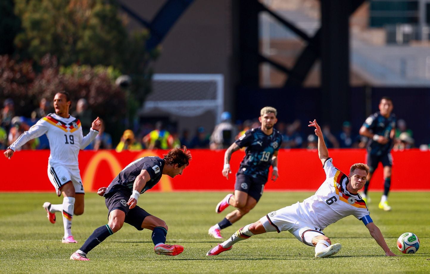 L&rsquo;Allemagne sombre face au Paraguay et quitte prématurément le Mondial