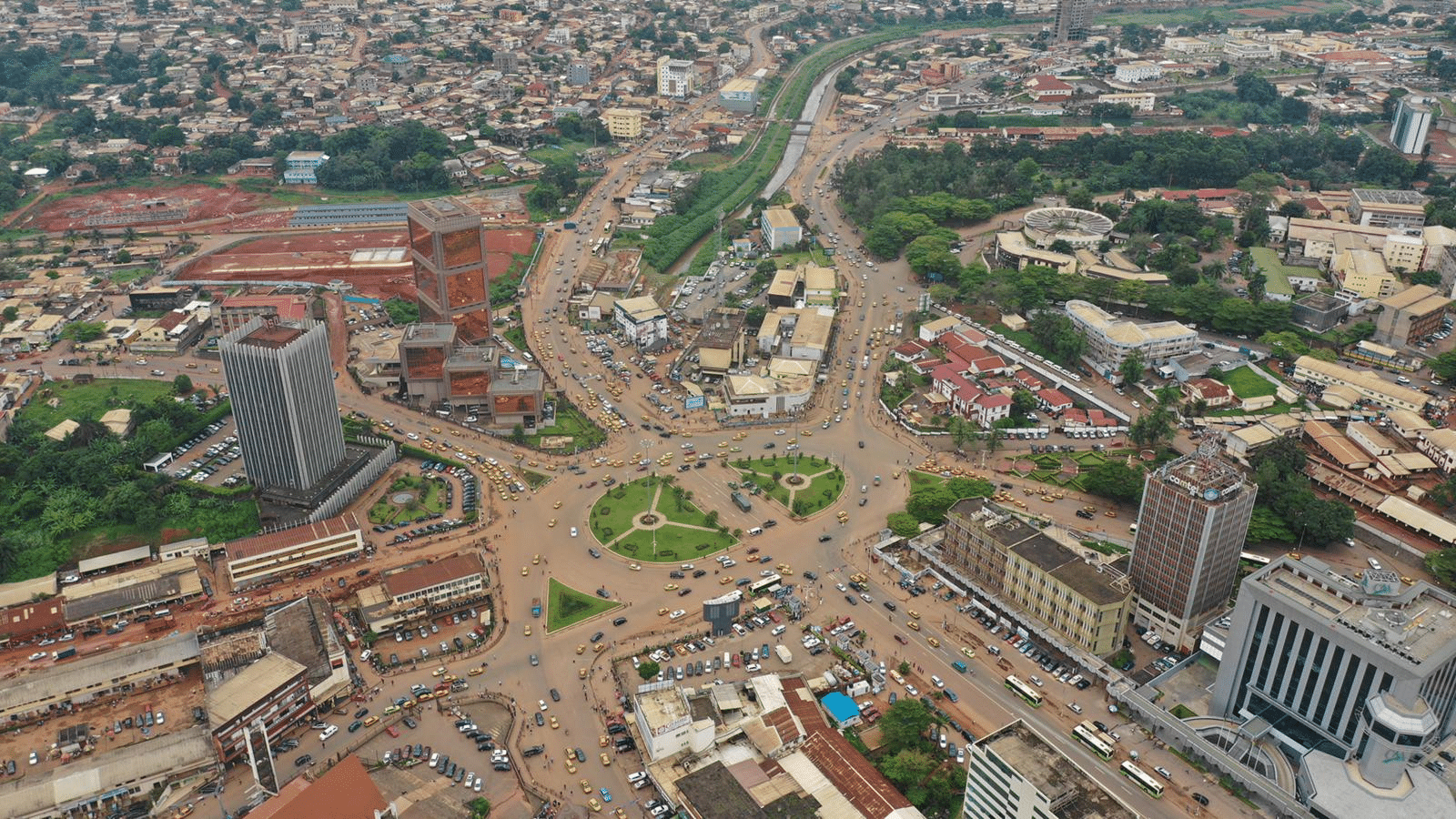 Réseau de traite humaine démantelé : 13 suspects arrêtés au Cameroun