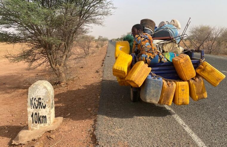 Crise humanitaire à Koro : l&rsquo;exode massif des populations du Burkina Faso vers le Mali