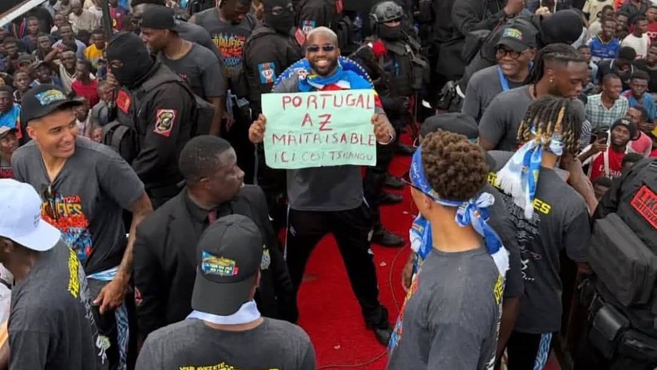 « Maîtrisable » : derrière le slogan des supporters des Léopards, l’histoire d’un procès politique en RDC
