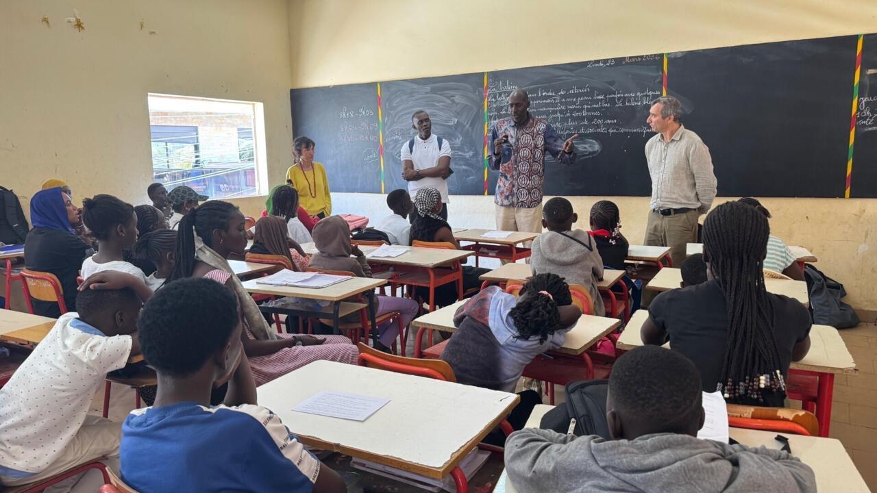 Sensibiliser les enfants de Dakar à la biodiversité marine par le chant des baleines