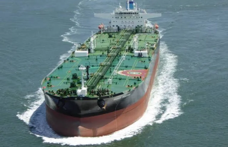 La marine française intercepte le pétrolier Deliver sous faux pavillon camerounais
