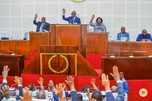 Togo : l&rsquo;assemblée nationale renforce la sûreté nucléaire avec quatre nouvelles lois