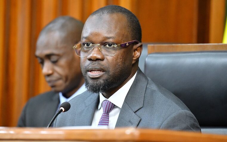 Ousmane Sonko dénonce une manœuvre politique pour bloquer sa place au Parlement