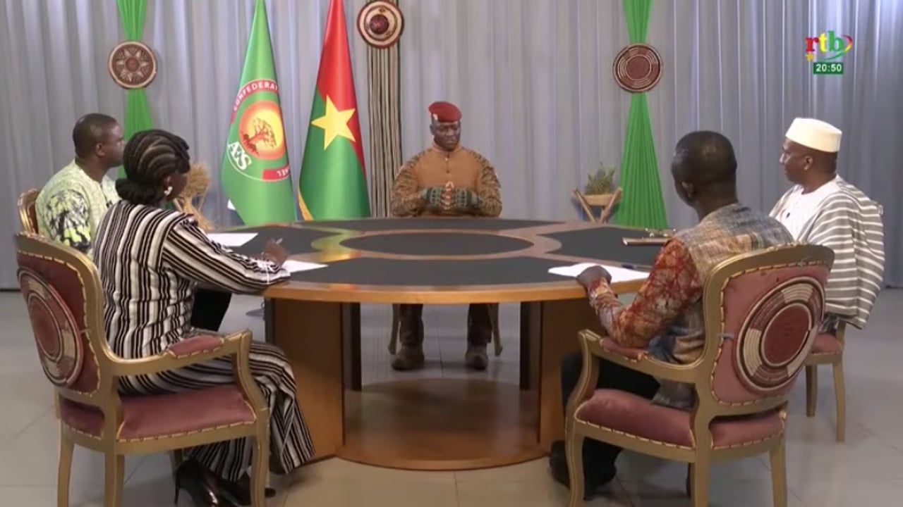 Burkina : canal+ accusé de bloquer l&rsquo;accès aux médias publics