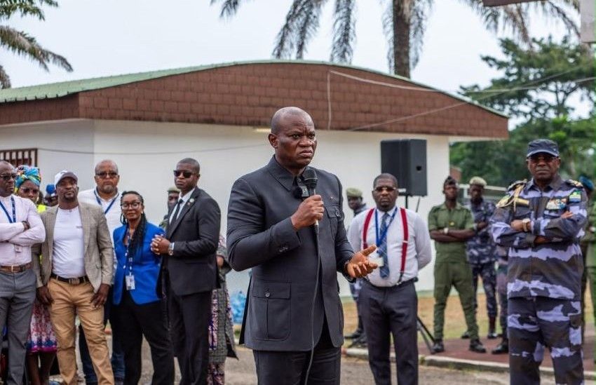 Gabon : le président Oligui Nguema privilégie le dialogue pour transformer la SEEG