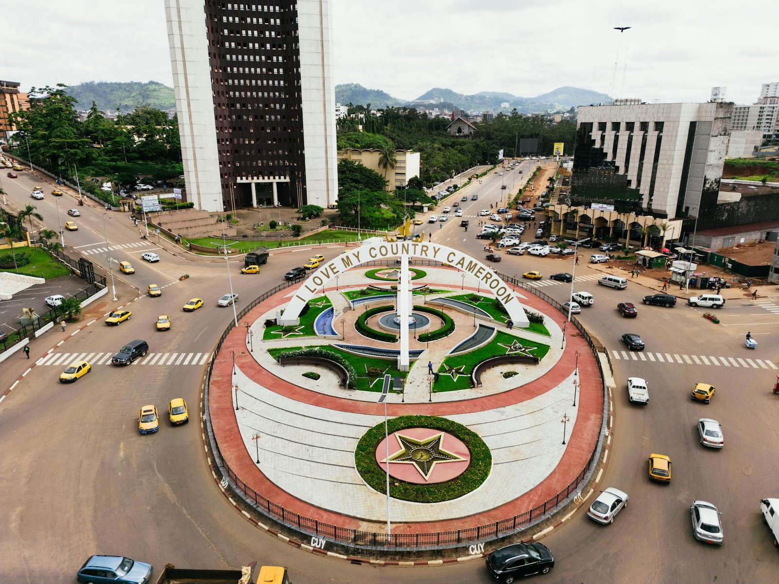 Cameroun : 2 090 nouveaux postes dans la fonction publique pour 2026