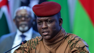 Le Burkina Faso sous Ibrahim Traoré : vers un basculement doctrinal inédit