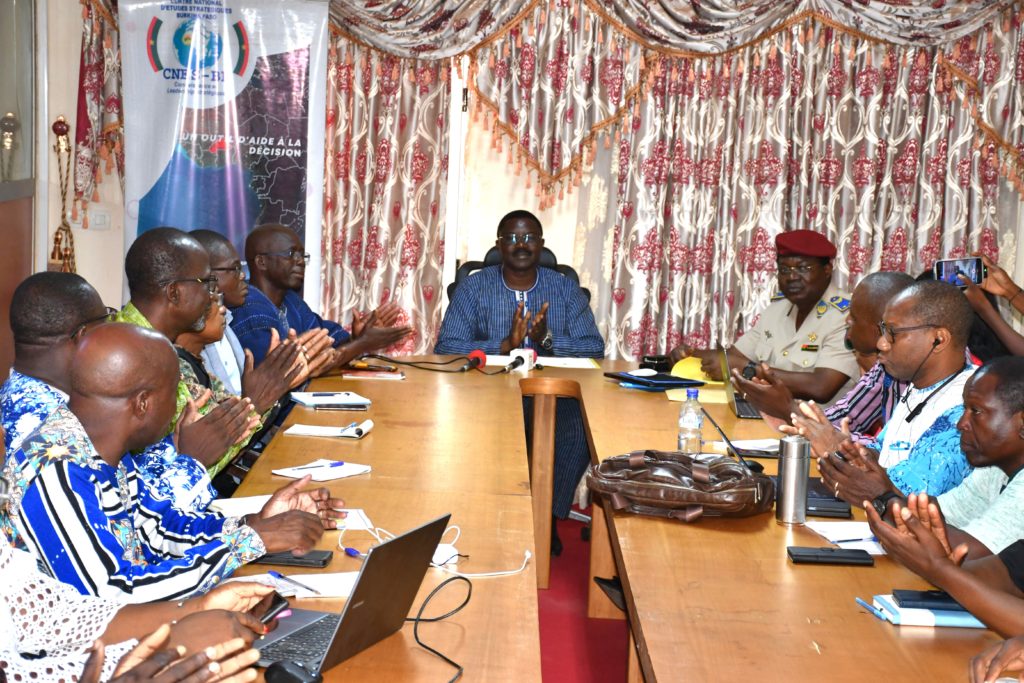 Diplomatie et stratégie : les experts burkinabè se forment à la prospective géopolitique