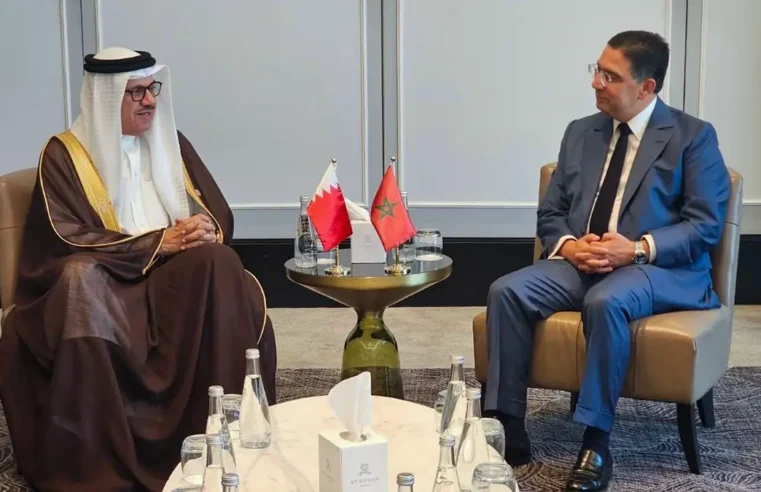 Nasser Bourita impulse la coopération stratégique avec Bahreïn et la Jordanie à Amman