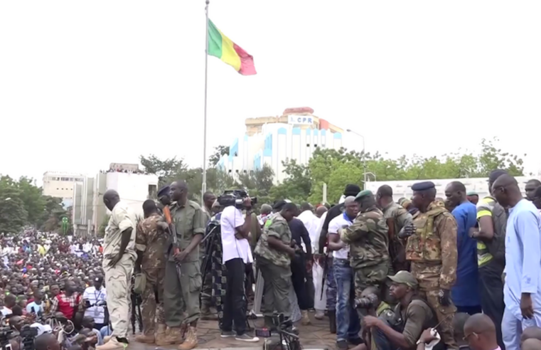 Burundi et Mali : l&rsquo;instrumentalisation de la menace pour pérenniser le pouvoir