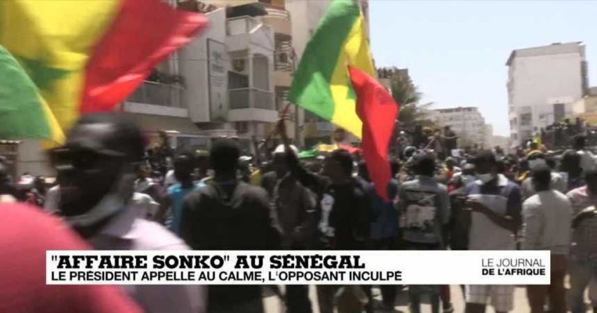 Crise politique au Sénégal : macky sall tente d&rsquo;apaiser les tensions