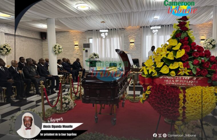 Dernier hommage à Alexis Dipanda Mouelle lors de sa levée de corps à Yaoundé