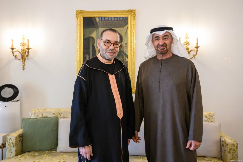 Rencontre diplomatique entre le roi Mohammed VI du Maroc et cheikh Mohammed ben Zayed des Émirats arabes unis à Rabat
