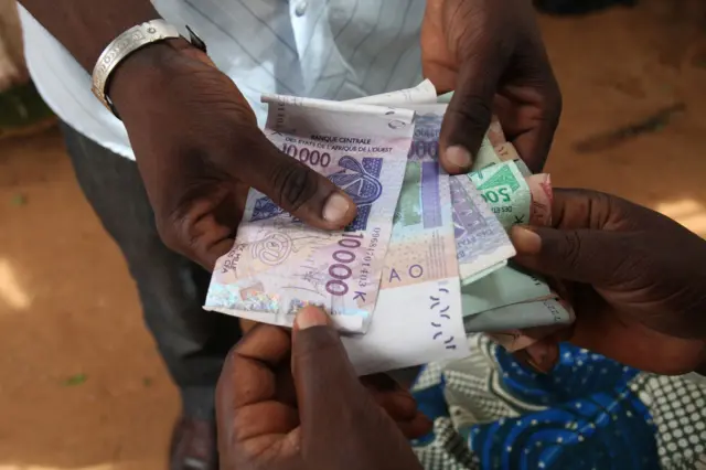 Dette colossale et négociations avec le FMI