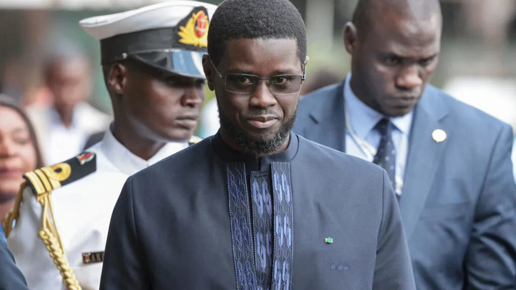Bassirou Diomaye Faye lors d'un discours officiel au Grand Théâtre de Dakar