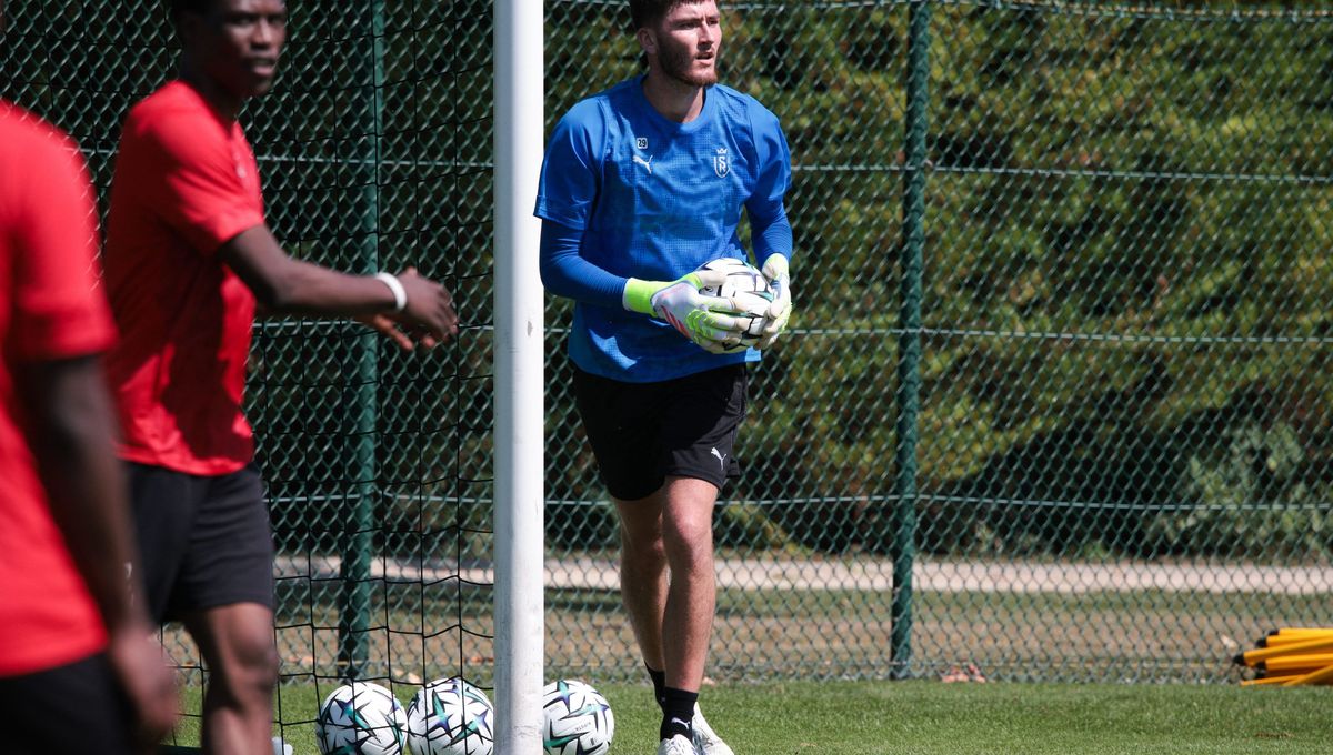 Ewen Jaouen, gardien emblématique du Stade de Reims, s'apprête à rejoindre Newcastle United en Premier League