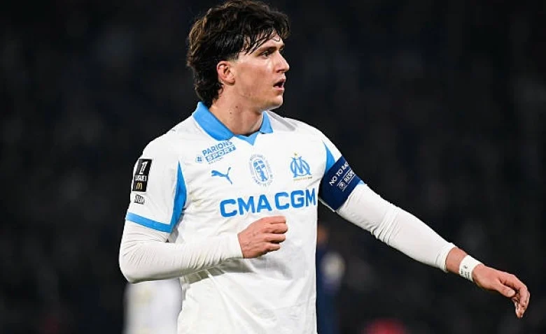 Leonardo Balerdi lors d'un match avec l'OM