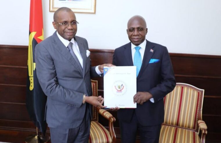 Message officiel de Félix Tshisekedi à João Lourenço : coup de projecteur sur les tensions régionales