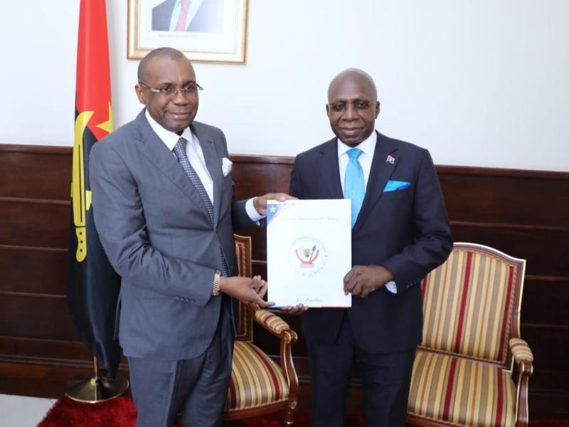 Message officiel de Félix Tshisekedi à João Lourenço : coup de projecteur sur les tensions régionales
