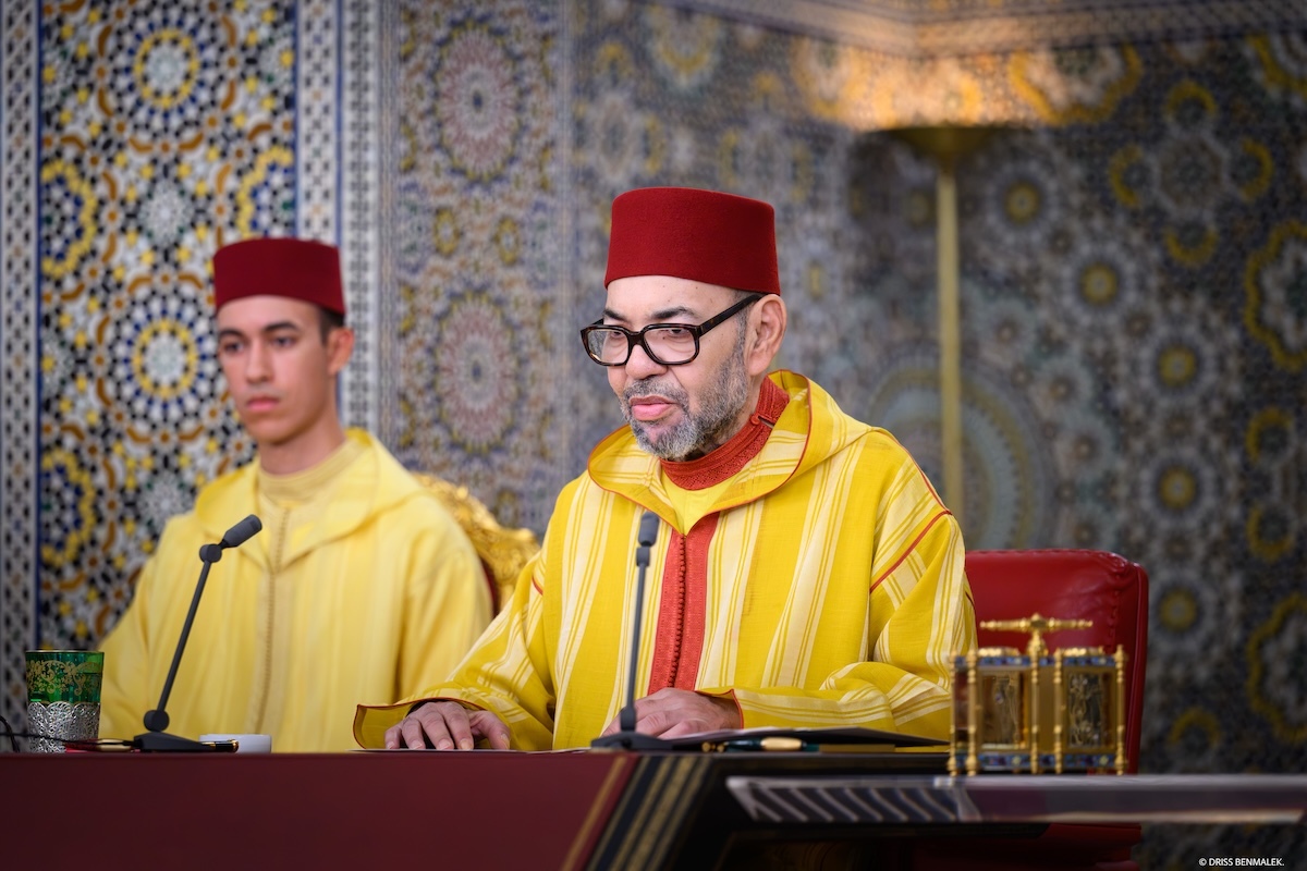 Mohamed VI souligne la stabilité et la sécurité du Maroc, ainsi que son niveau de souveraineté nationale et d&rsquo;autonomie stratégique