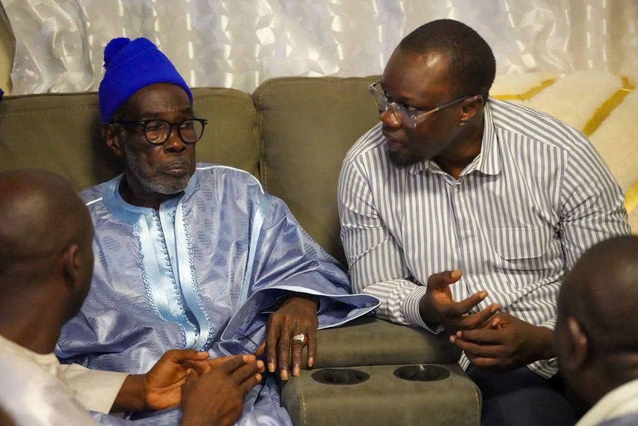 Mort de serigne abdou bakhi mbacké : sonko partage sa peine