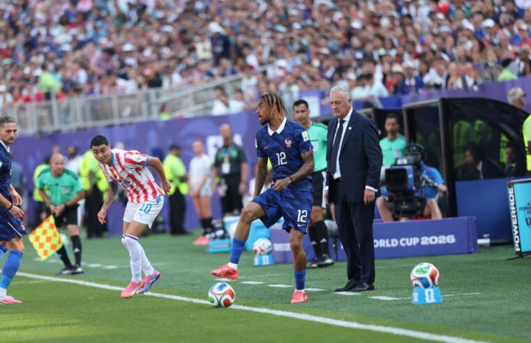 L&rsquo;avenir de Bradley Barcola au PSG : une décision imminente après la coupe du monde