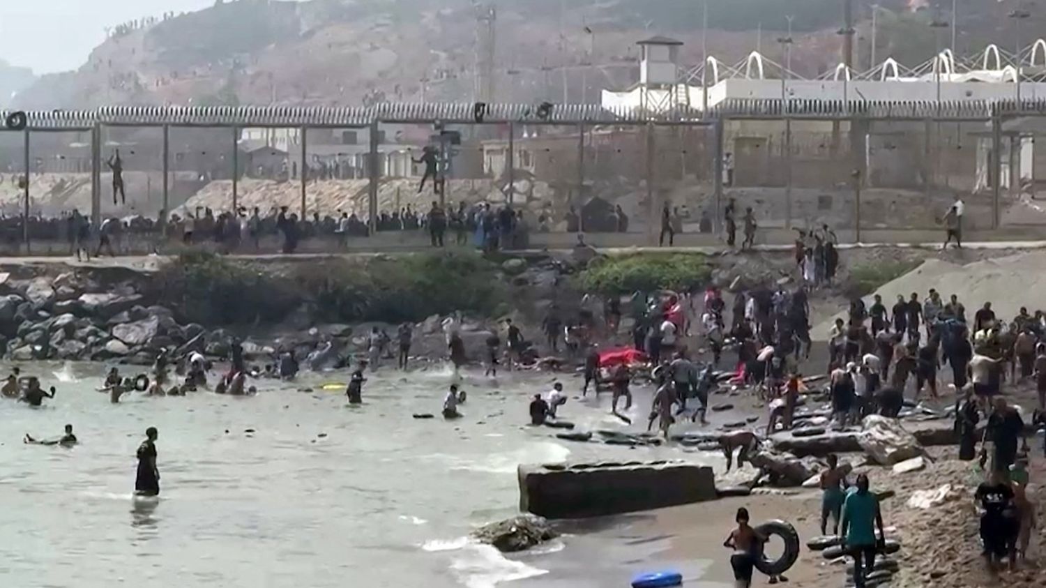 Crise migratoire à Ceuta : l&rsquo;Espagne face aux soupçons de pression marocaine