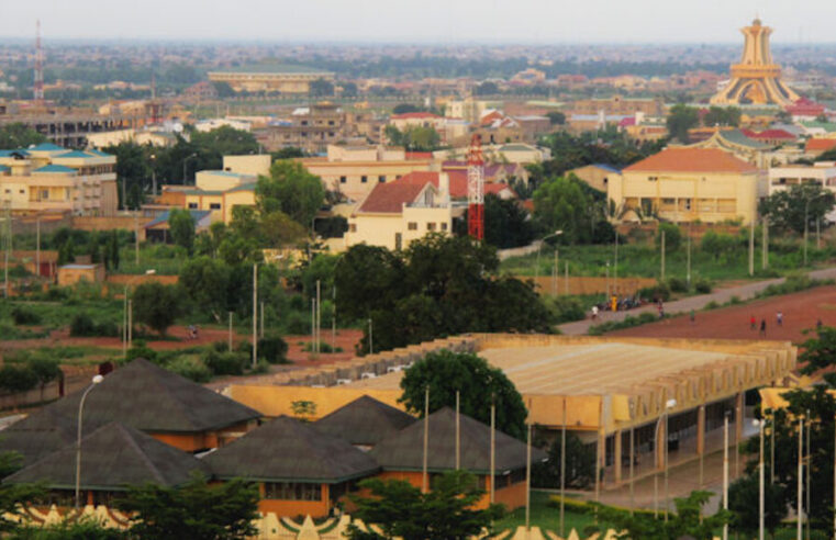 Le Burkina Faso ferme son ambassade en France : le retour des diplomates à Ouagadougou