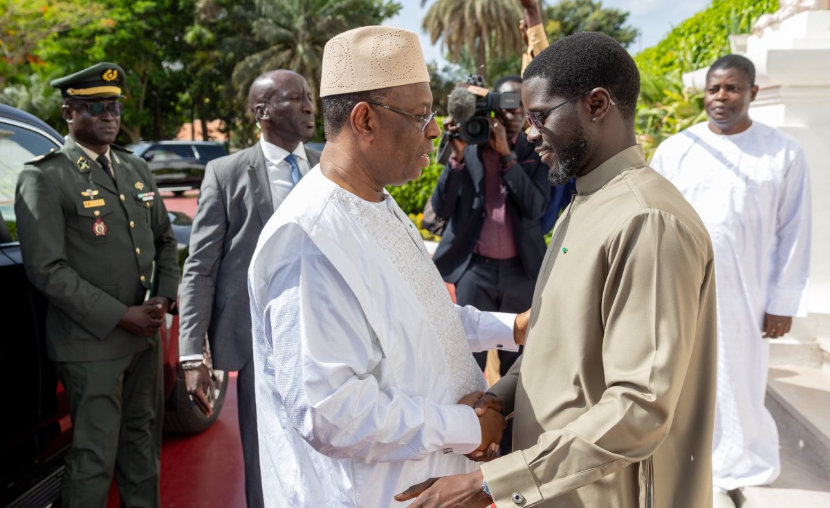 Sénégal : la rencontre historique entre Bassirou Diomaye Faye et Macky Sall sous le feu des projecteurs